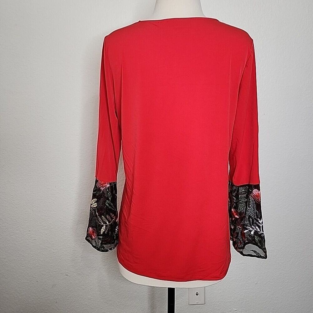 Susan Graver Sm Top Red Liquid Knit 3/4 Bell Sleeve Black Floral Lace Vneck - Picture 6 of 14